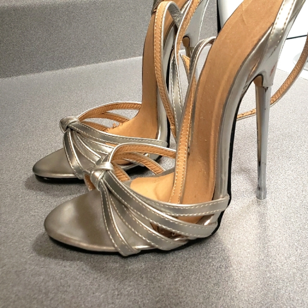 Used Silver Size 7 Fetish Heels